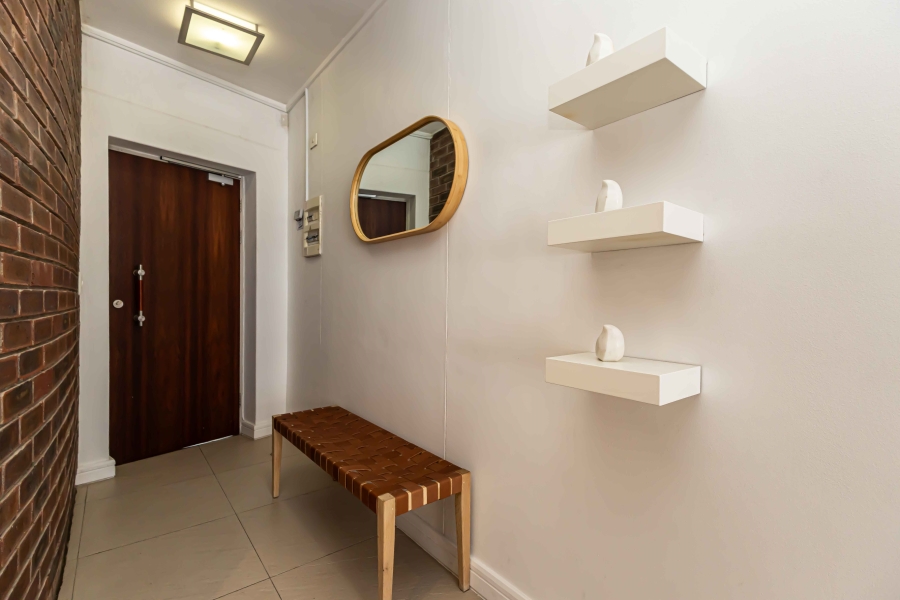 To Let 1 Bedroom Property for Rent in De Waterkant Western Cape